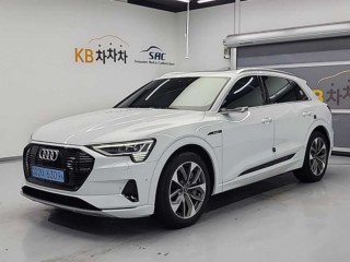 아우디 e-트론 55 콰트로