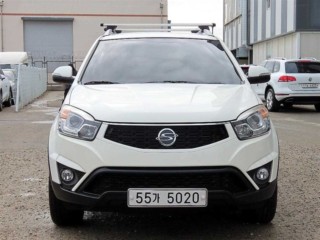 KG모빌리티(쌍용) 코란도 뉴코란도C 2WD 2.0 CVT 고급형