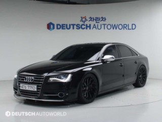 아우디 S8 4.0 TFSI 콰트로