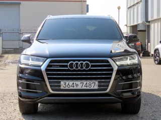 아우디 Q7 Q7 (4M) 45 TFSI 콰트로