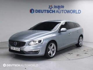 볼보 V60 2.0 D4 섬멈