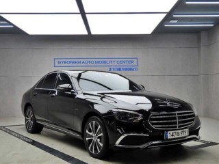 벤츠 E 클래스 E-클래스 W213 E300e 4MATIC 익스클루시브