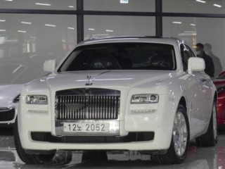 롤스로이스 고스트 6.6 V12