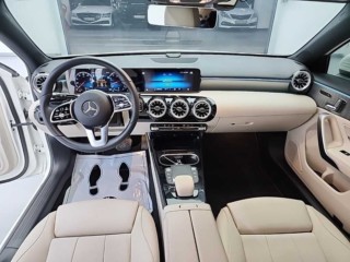 벤츠 A 클래스 A클래스 W177 A220 해치백