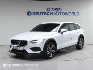 볼보 V60 V60 크로스 컨트리 2세대 2.0 B5 프로 AWD