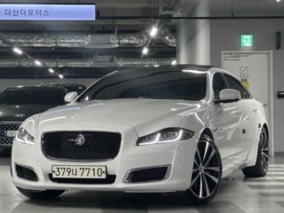 재규어 XJ XJ (X351) 3.0D XJ50 LWB