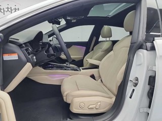 아우디 A5 A5 (F5) 40 TFSI 콰트로 프리미엄 스포트백