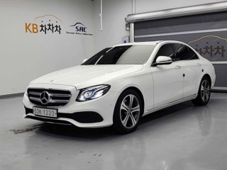 벤츠 E 클래스 E-클래스 W213 E220d 4MATIC 아방가르드