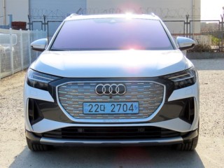 아우디 Q4 Q4 e-트론 40 프리미엄