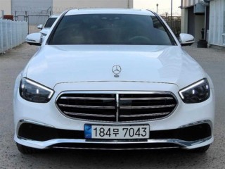 벤츠 E 클래스 E-클래스 W213 E300e 4MATIC 익스클루시브