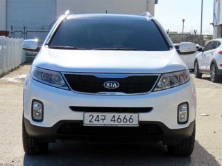 기아 쏘렌토 뉴 쏘렌토 R 2WD 2.0 프레스티지