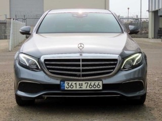 벤츠 E 클래스 E-클래스 W213 E300 4MATIC 아방가르드